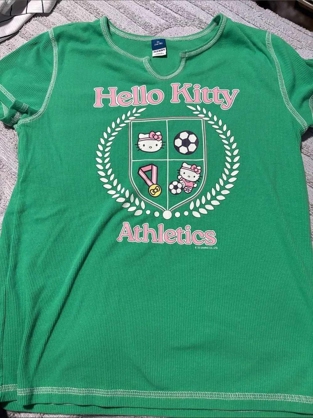 Old Navy set hello
